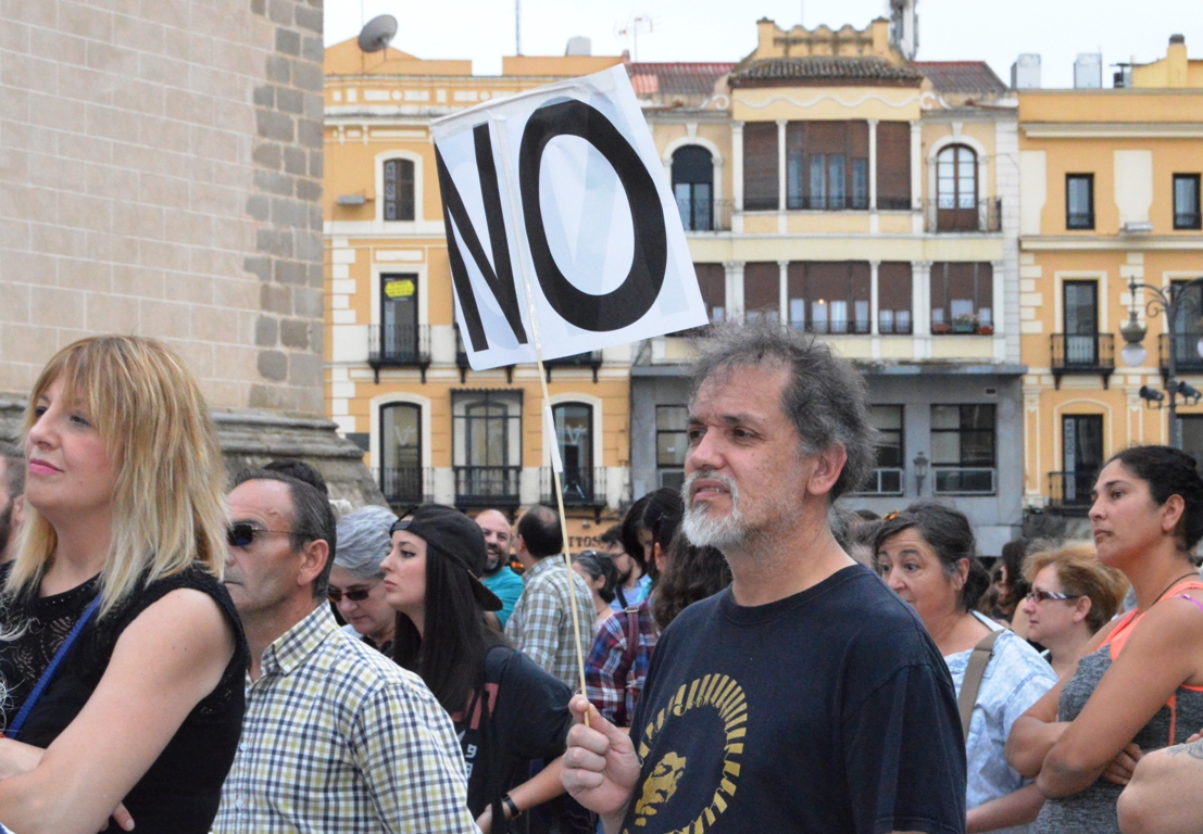 Badajoz sale a la calle contra la corrupción