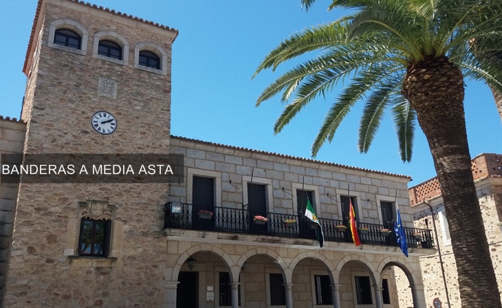 Enterrado el niño que murió ayer electrocutado en Coria (Cáceres)