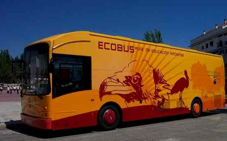 El Ecobús inicia sus visitas con motivo del mes de las aves