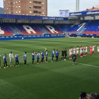 Solo los penaltis despiertan al CD. Azuaga de su sueño