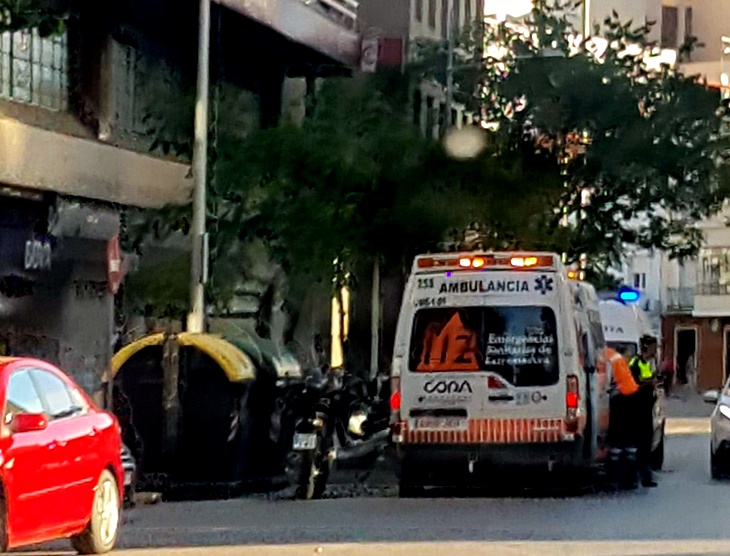 Herido en la colisión de una bicicleta y una moto en Badajoz