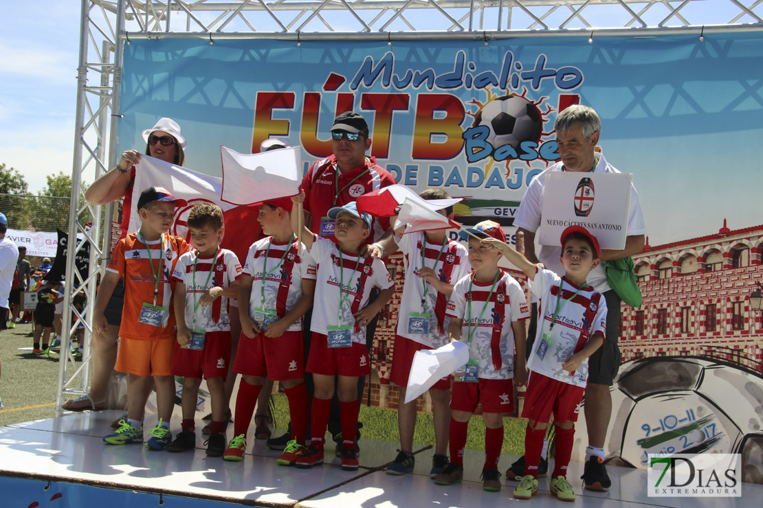 Imágenes del desfile del Mundialito de Clubes II