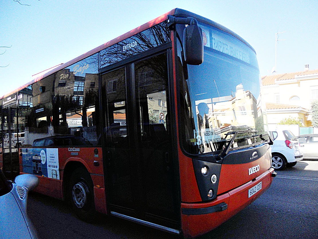 Denuncian el retraso de la línea de autobuses a Proserpina