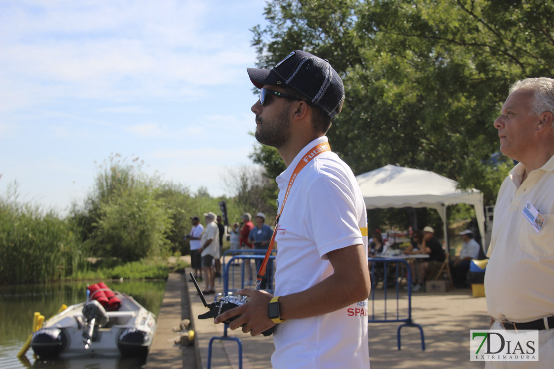 Imágenes de la exhibición de hidroaviones de Badajoz