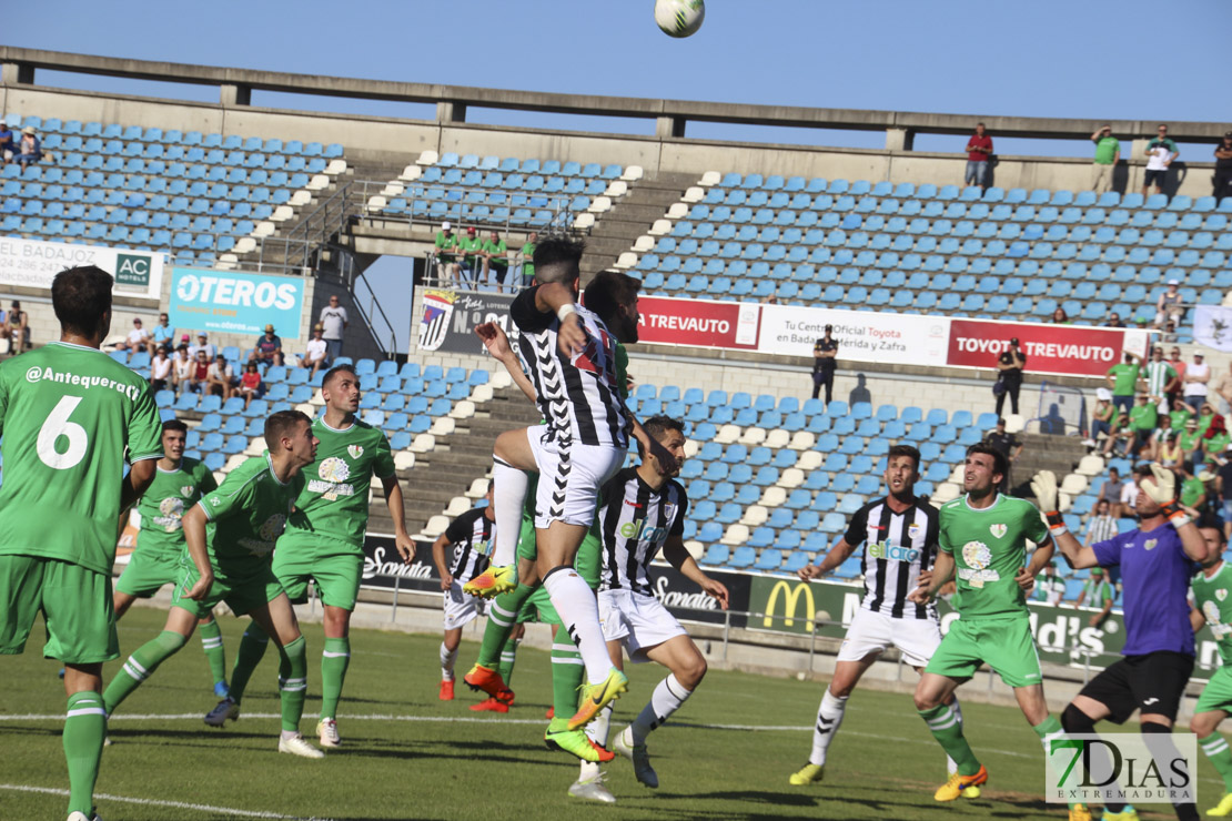 Imágenes del CD. Badajoz - Antequera