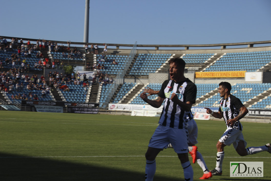 Imágenes del CD. Badajoz - Antequera