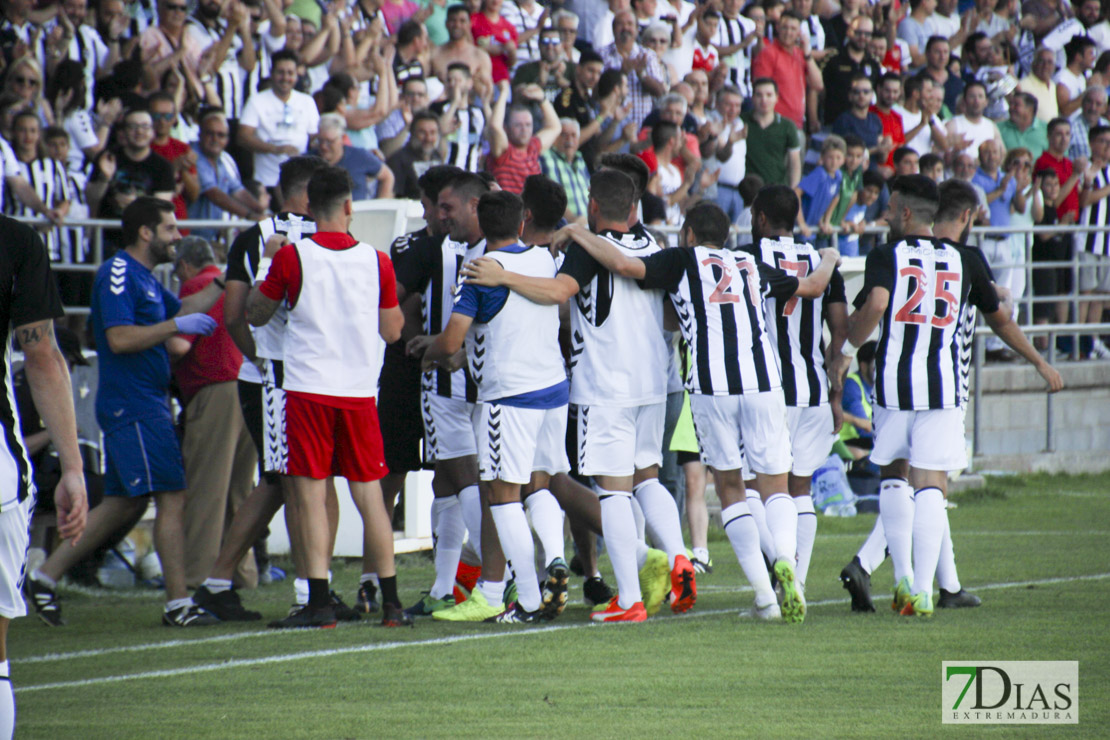 Imágenes del CD. Badajoz - Antequera