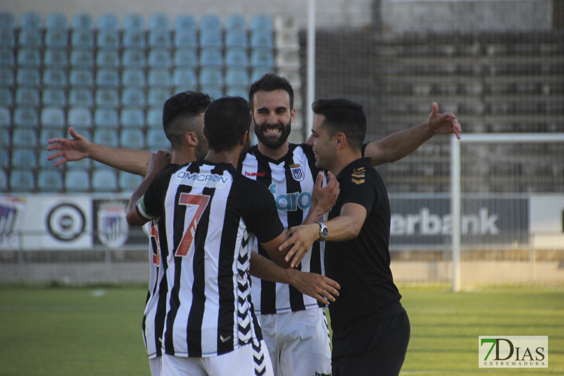 Imágenes del CD. Badajoz - Antequera