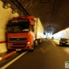 Peligroso accidente en el túnel extremeño de Miravete