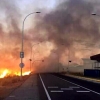 Un incendio de pasos pone en peligro una gasolinera en Mérida