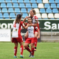 Por qué las mujeres abandonan el deporte con los años. A debate en Cáceres