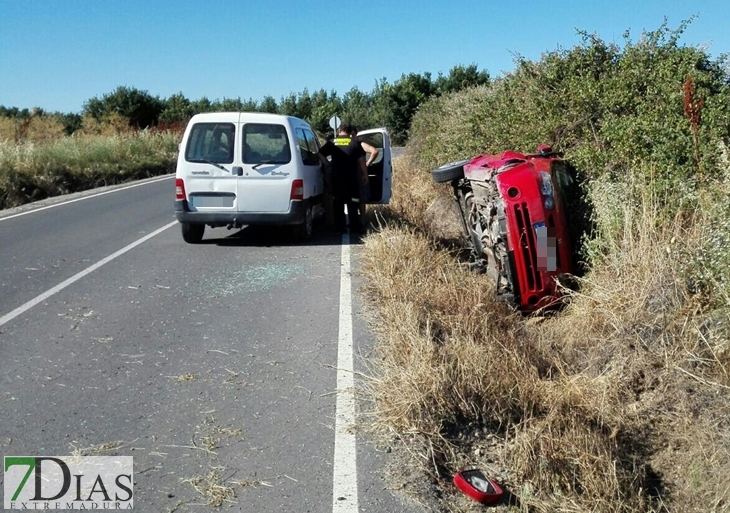 Un anciano sale ileso tras salirse de la vía en la CC-120