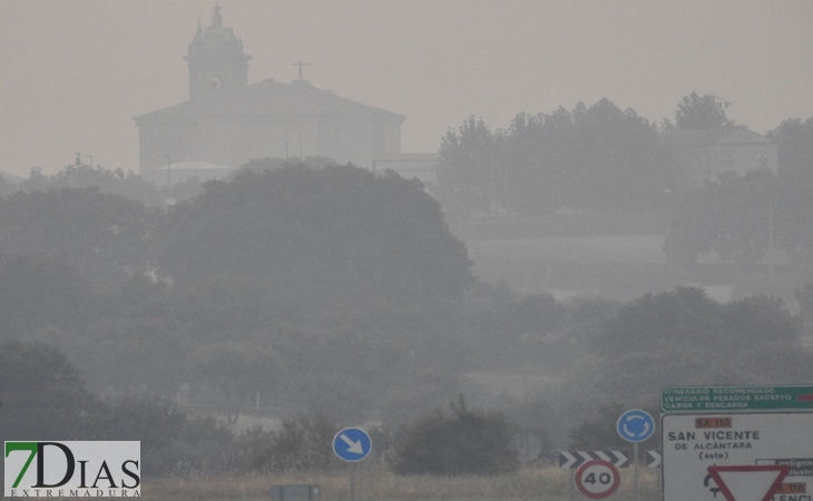 Consiguen detener el incendio de Portugal a las puertas de Extremadura