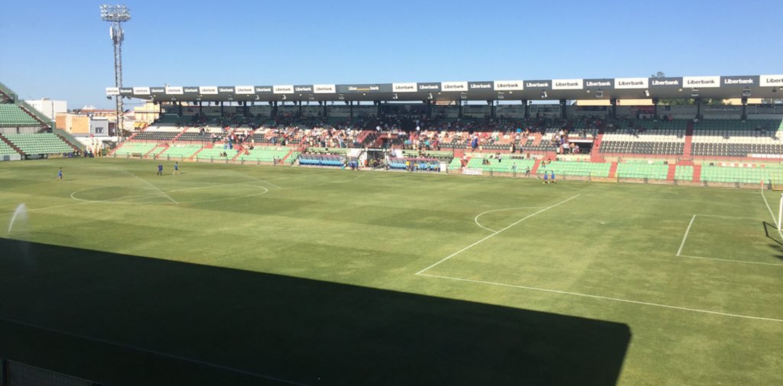 El Mérida golea a Las Palmas Atlético