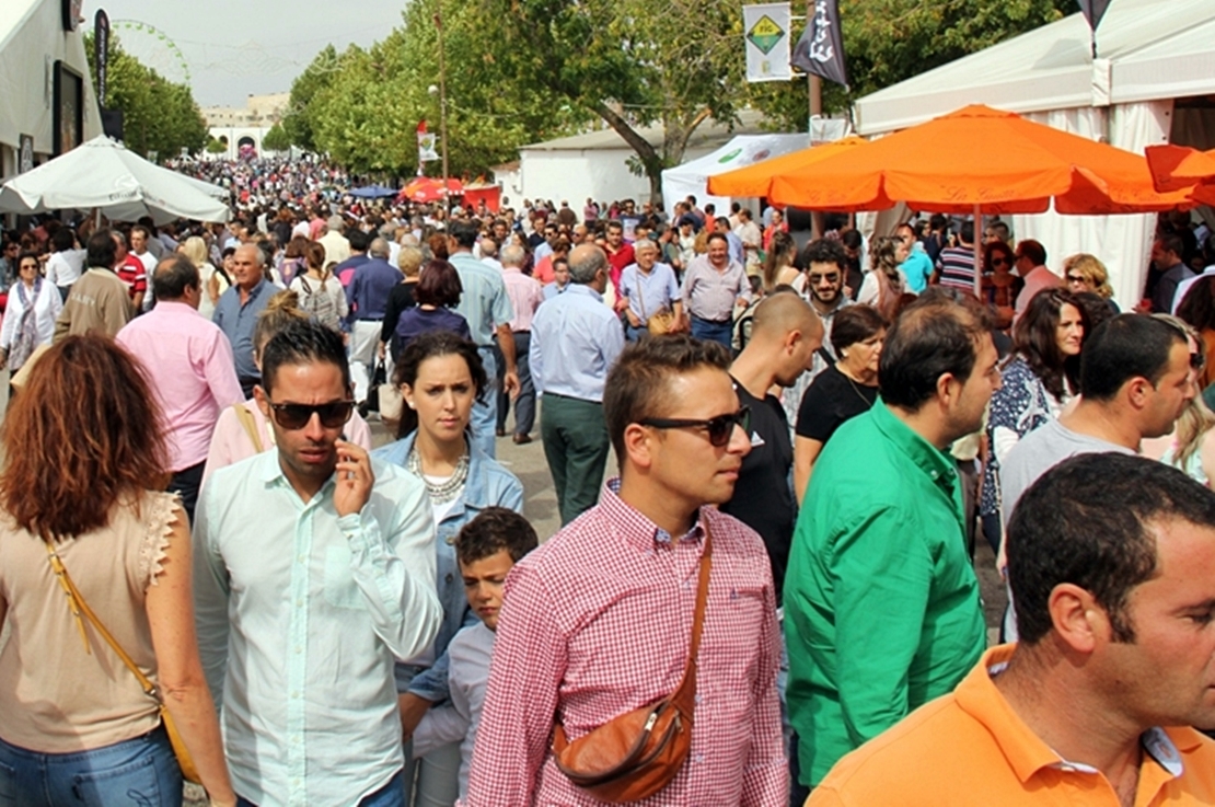 Cristina Herrera pide no hacer caso a los bulos sobre la seguridad en la Feria de Zafra