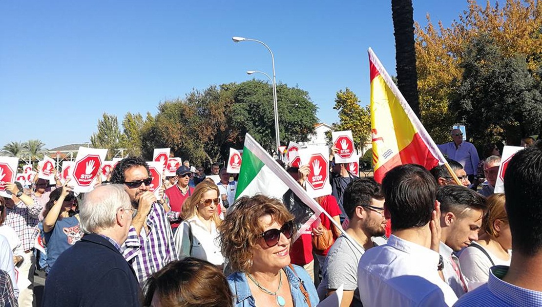 Los extremeños salen a la calle para exigir sus herencias