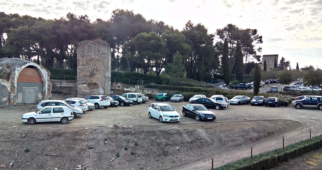 El Ayuntamiento regulará el aparcamiento en la Alcazaba