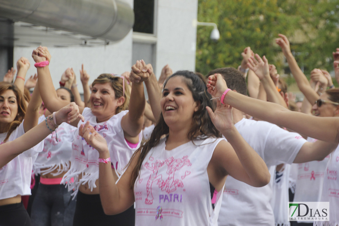 Imágenes del zumba solidario contra el cáncer de mama