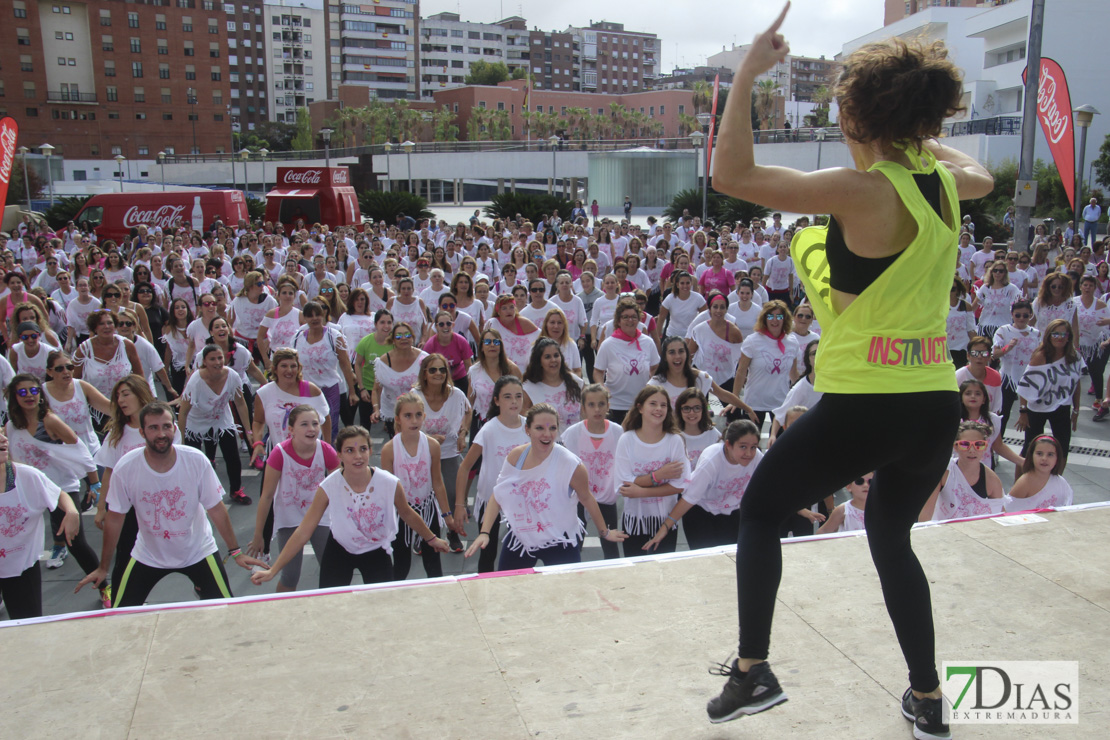 Imágenes del zumba solidario contra el cáncer de mama