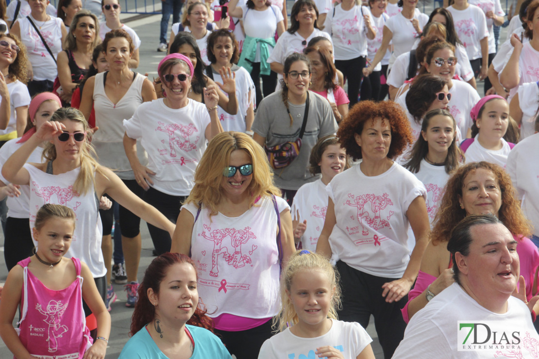 Imágenes del zumba solidario contra el cáncer de mama