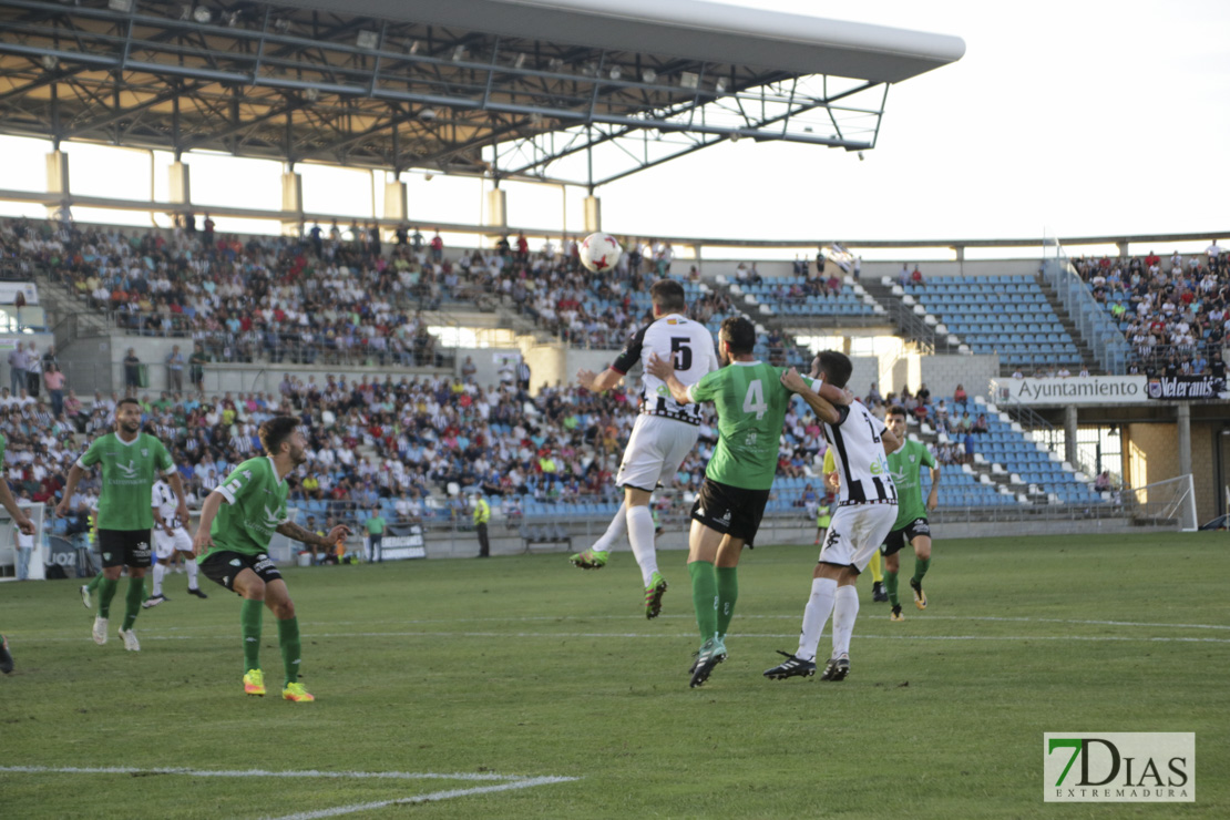 Imágenes del CD. Badajoz 1 - 1 Villanovense