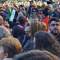 Ambientazo en este momento en Madrid para exigir un #TrenDignoYa