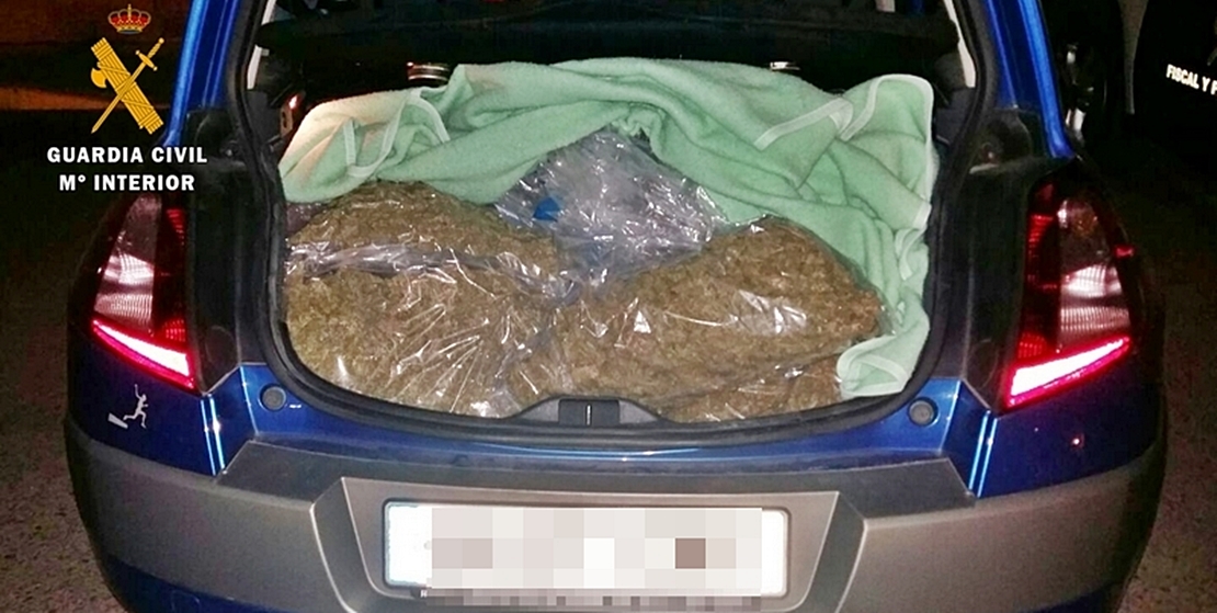 Intervienen un coche en Mérida con 15 kilos de cogollos de marihuana