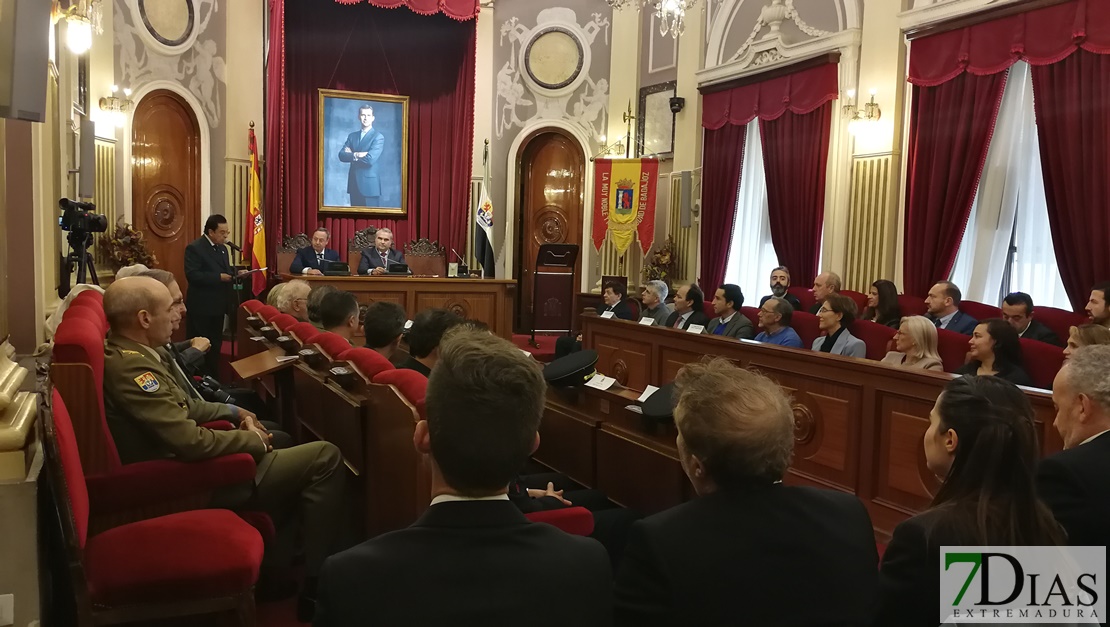 La Banda Municipal de Música recibe &#39;La Medalla de la Ciudad de Badajoz&#39;