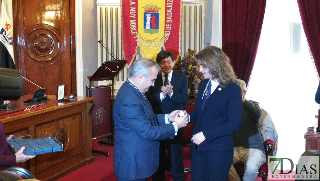 La Banda Municipal de Música recibe &#39;La Medalla de la Ciudad de Badajoz&#39;