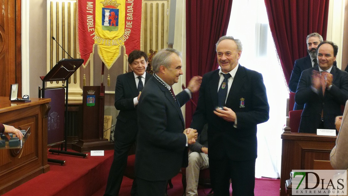 La Banda Municipal de Música recibe &#39;La Medalla de la Ciudad de Badajoz&#39;