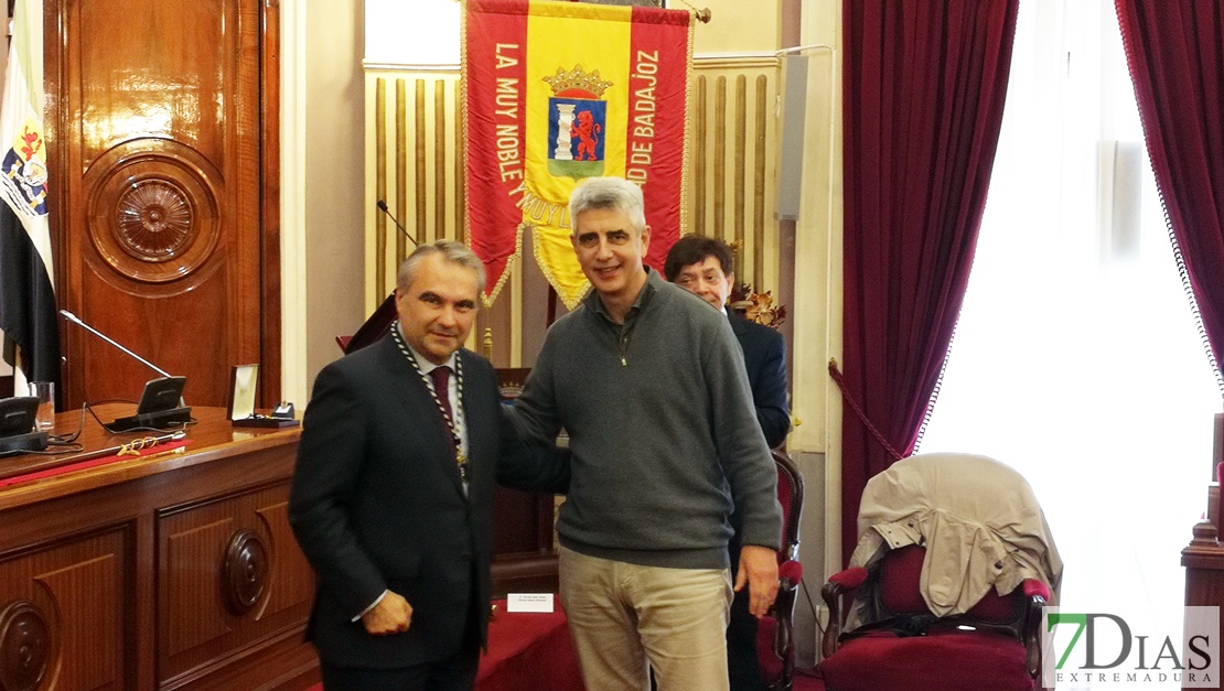 La Banda Municipal de Música recibe &#39;La Medalla de la Ciudad de Badajoz&#39;