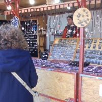 Infinidad de productos se exponen en el mercado navideño de Mérida