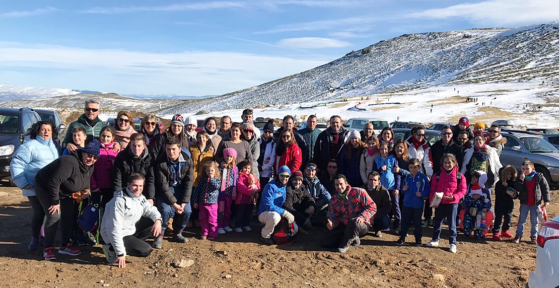 Padres y alumnos de Salesianos disfrutaron de La Covatilla