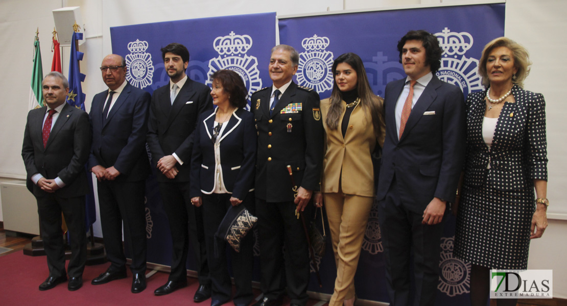 Imágenes de la toma de posesión del nuevo Jefe Superior de la Policía de Extremadura