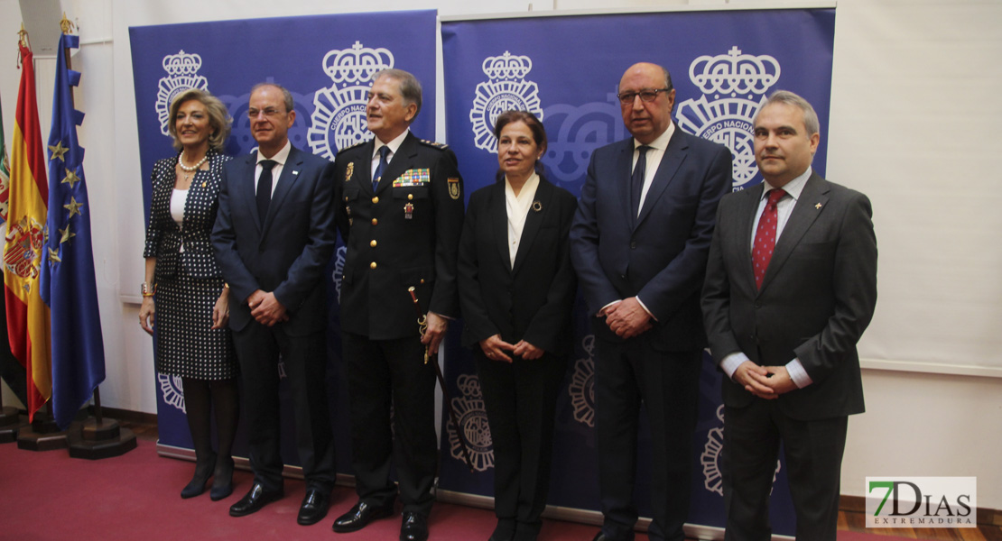 Imágenes de la toma de posesión del nuevo Jefe Superior de la Policía de Extremadura