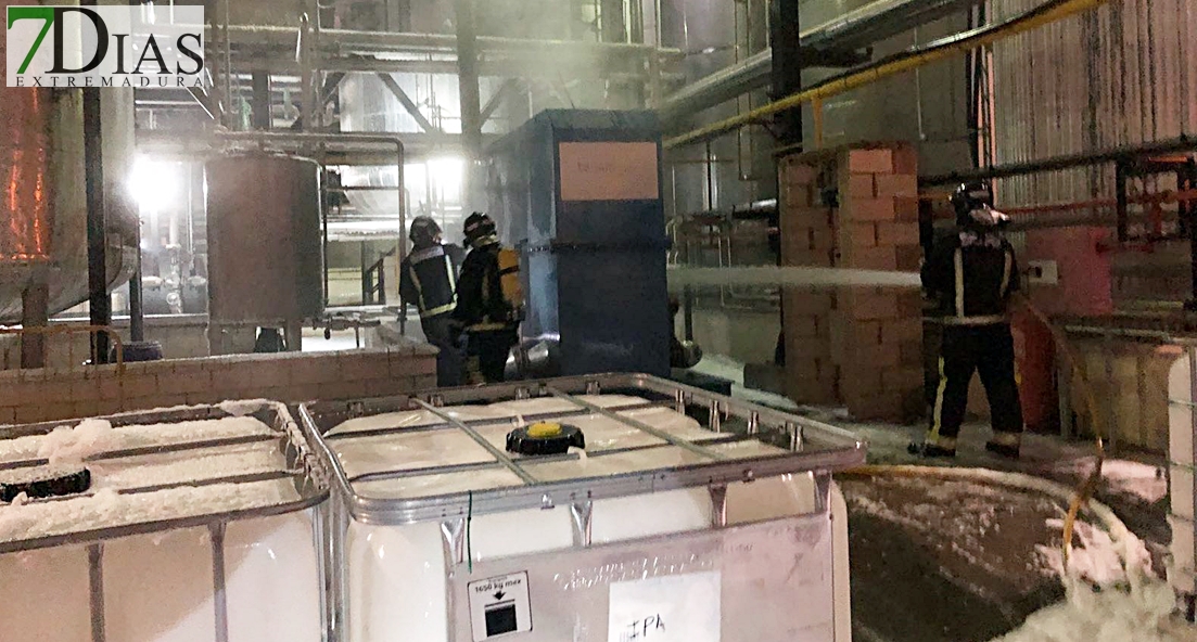 Importante incendio en la fábrica de INQUIBA