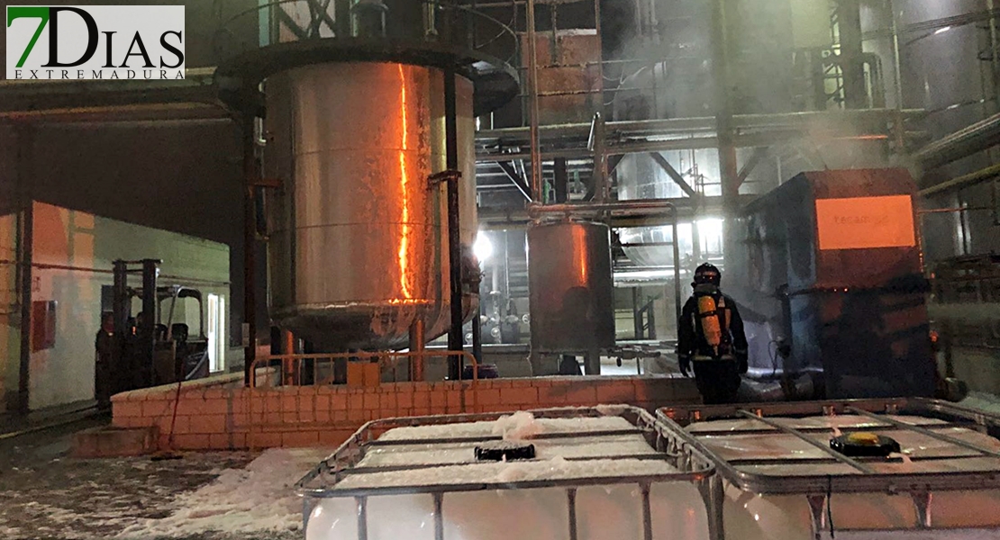 Importante incendio en la fábrica de INQUIBA