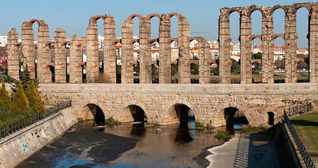 Comienza la limpieza del cauce del río Albarregas de Mérida