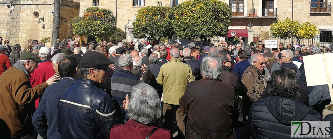 “Hemos sacado a España adelante y ahora lucharemos por unas pensiones dignas”