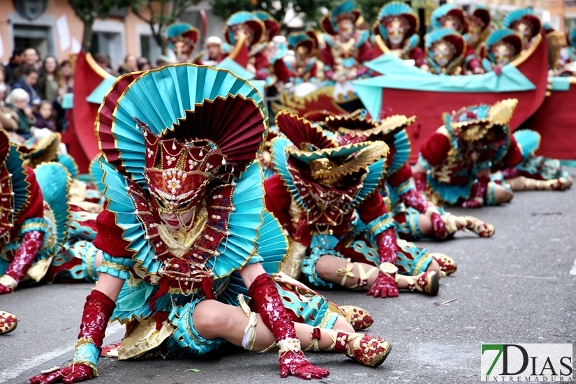 Imágenes del Desfile de Comparsas de Badajoz 2018, parte 1/2