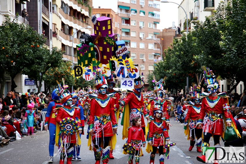 Los mejores estandartes del Desfile de Comparsas del Carnaval de Badajoz