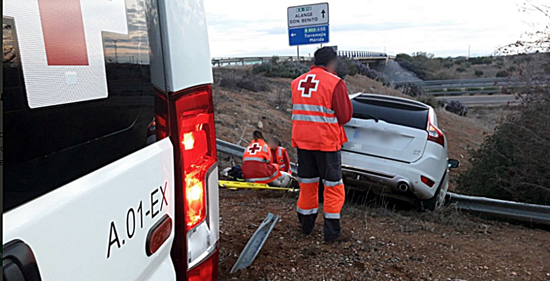 Herido en un accidente de tráfico en la provincia de Badajoz