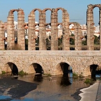 Comienza la limpieza del cauce del río Albarregas de Mérida