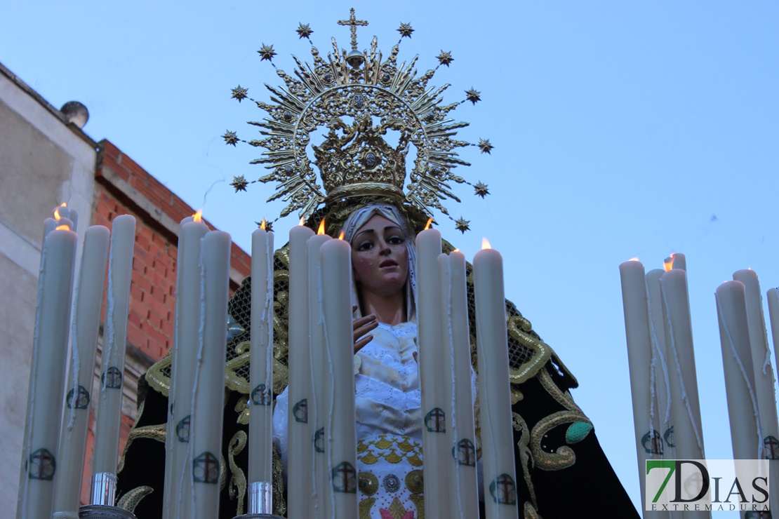 Las Lágrimas procesionan por las calles de Mérida este Martes Santo