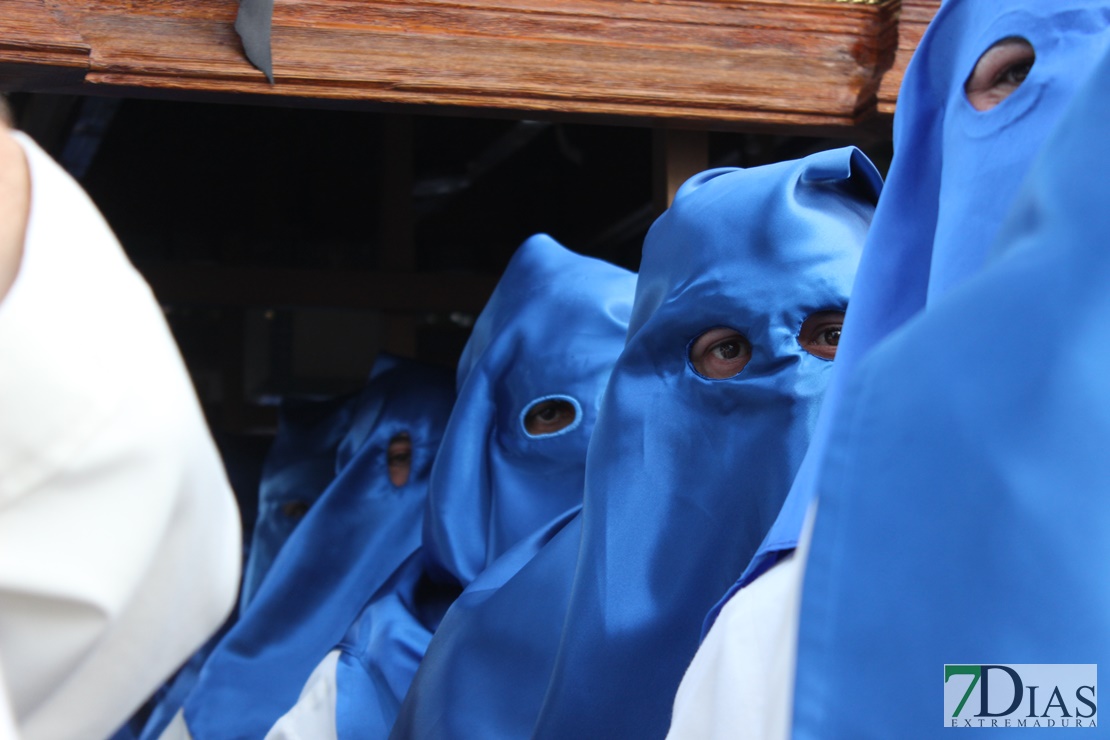 Las Tres Caídas procesiona por las calles de Mérida