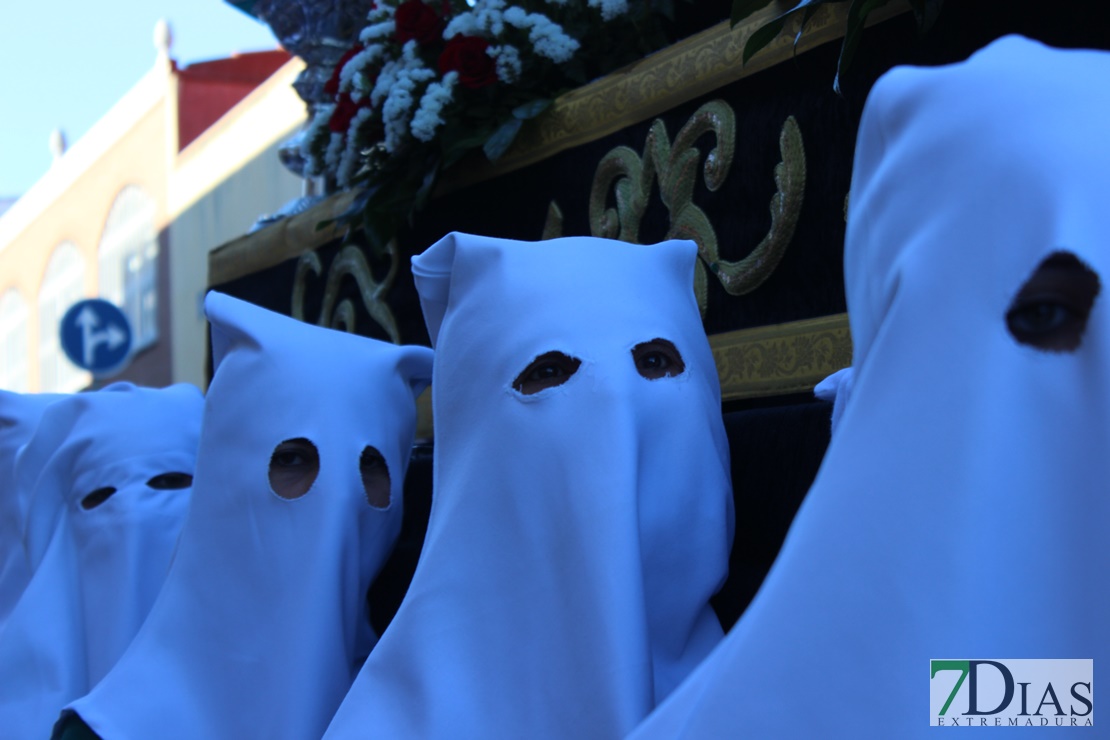 Las Lágrimas procesionan por las calles de Mérida este Martes Santo