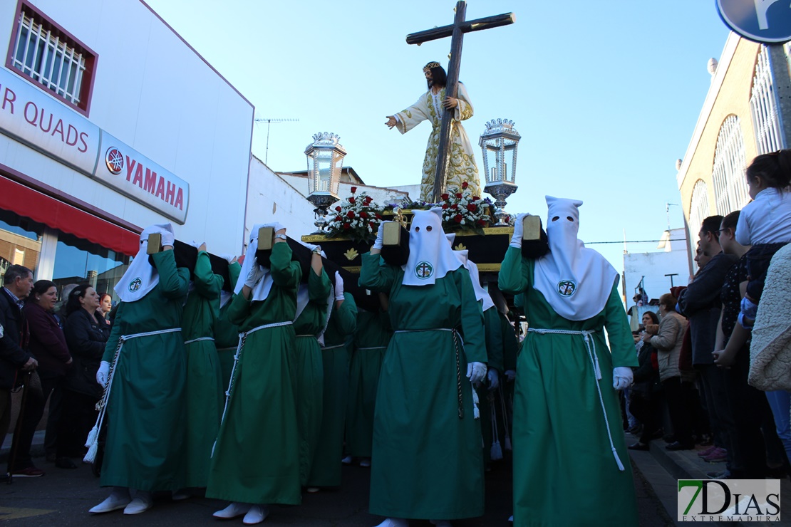 Las Lágrimas procesionan por las calles de Mérida este Martes Santo