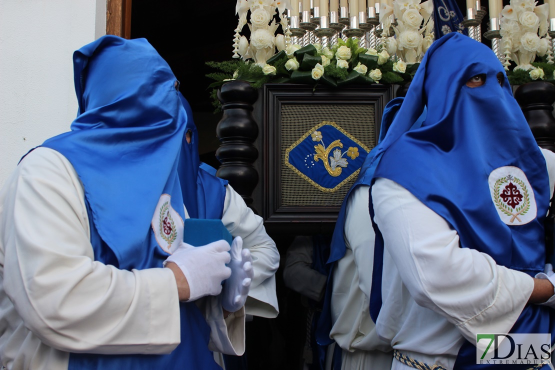 Las Tres Caídas procesiona por las calles de Mérida