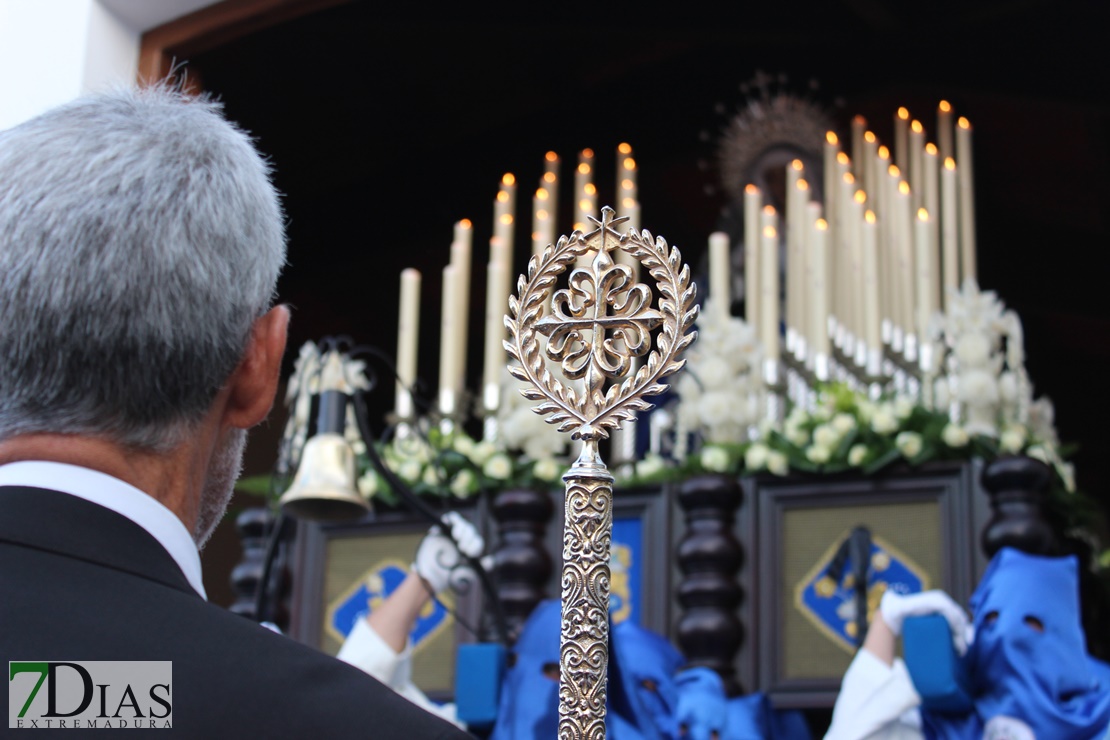 Las Tres Caídas procesiona por las calles de Mérida