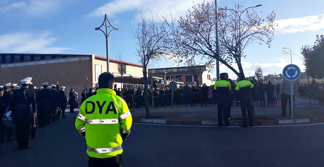 Un hombre atendido y trasladado al hospital en el primer día de Semana Santa cacereña